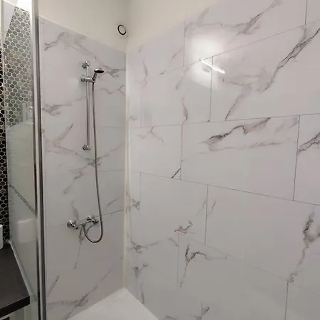 Le Balcon Des Pyrenees 公寓