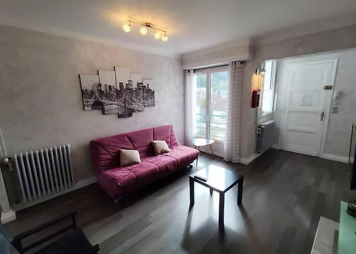 Le Balcon Des Pyrenees ルルド