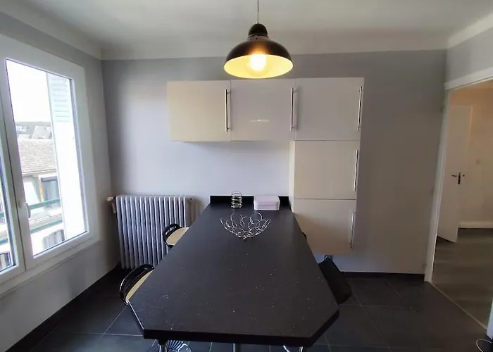 Le Balcon Des Pyrenees ルルド