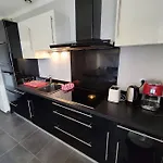Le Balcon Des Pyrenees Apartament *